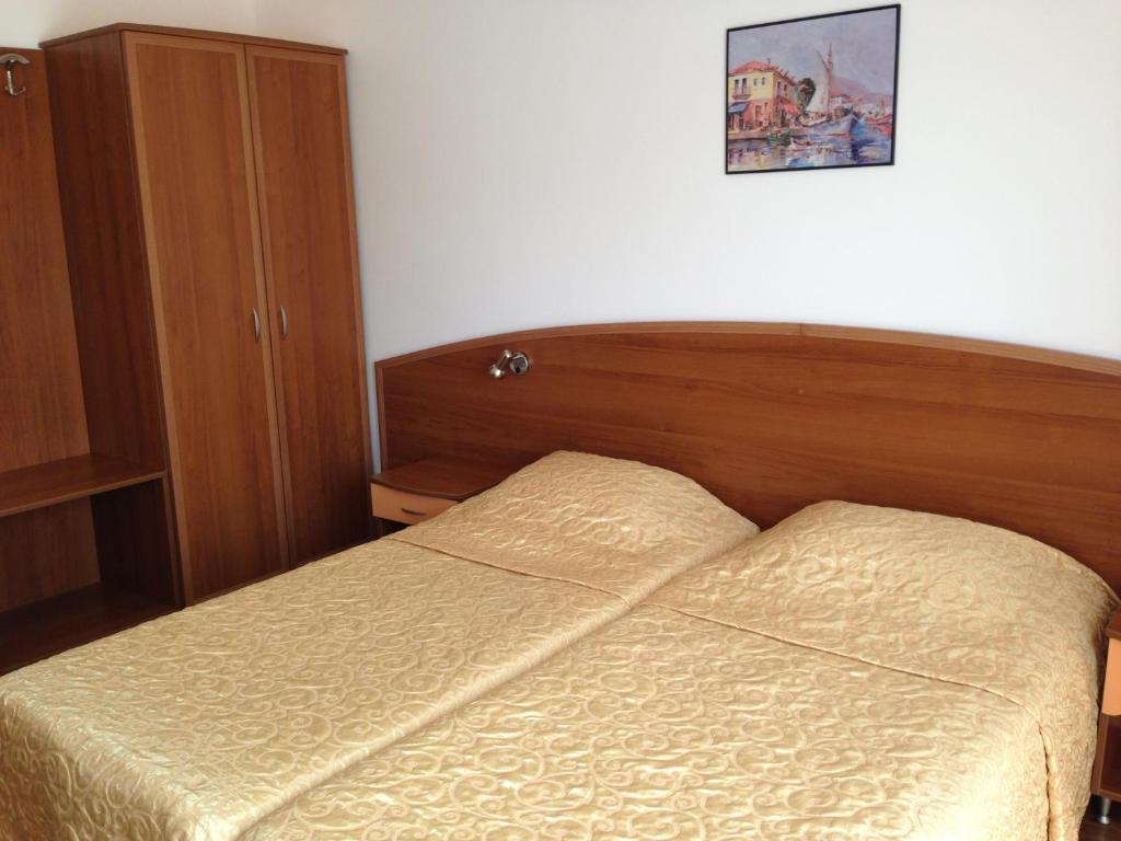 Family Hotel Hit Kiten  Room photo